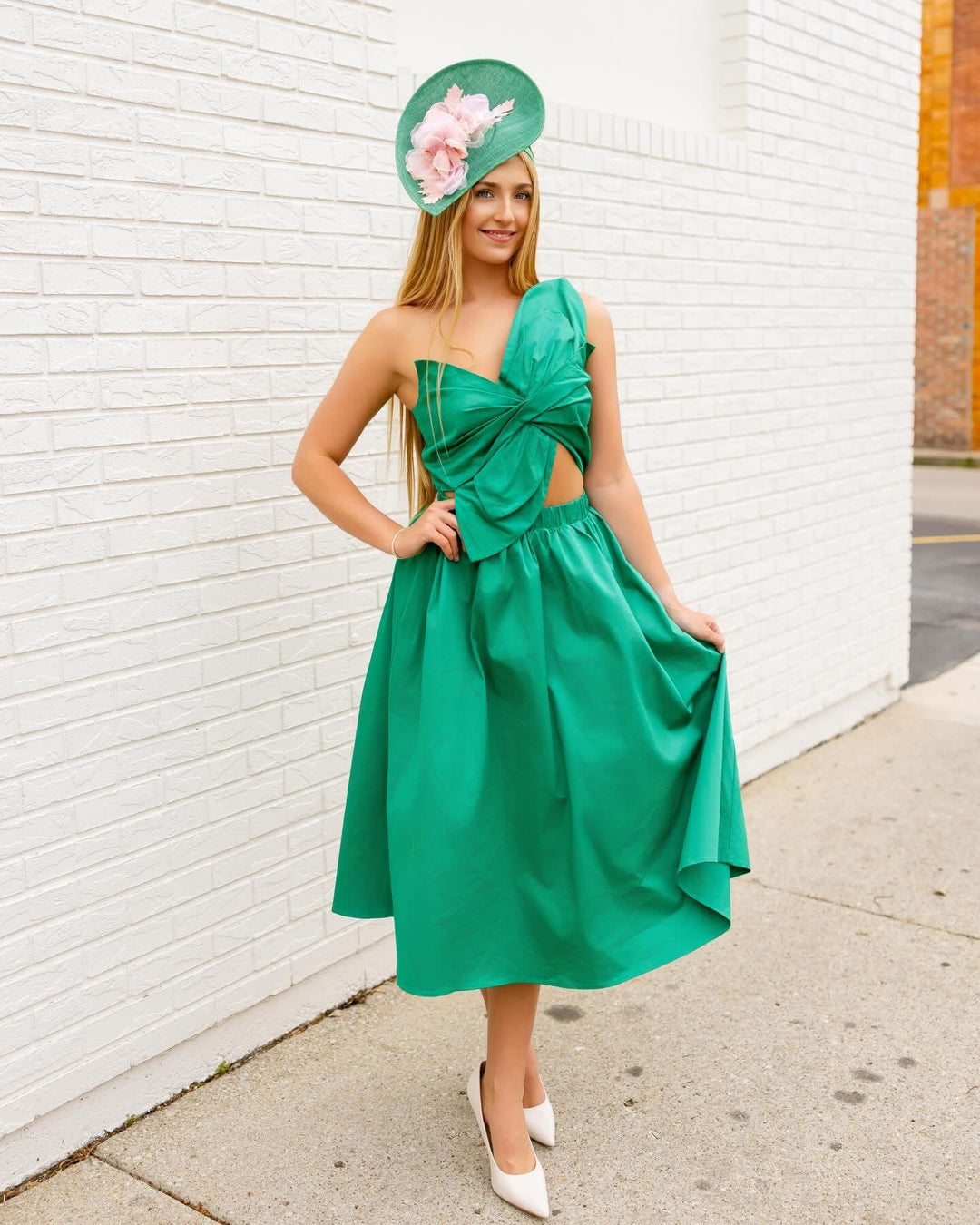 green emerald velvet dress Alma Midi Dress | Green Sapphire