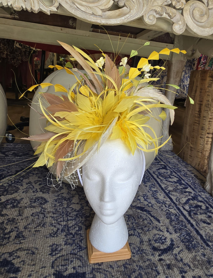 Yes Yellow Fascinator