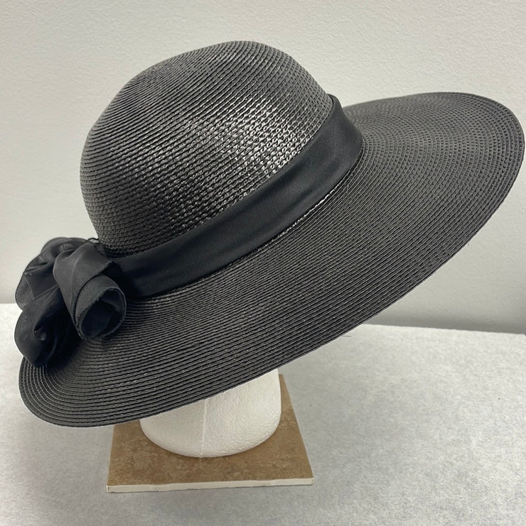 Laura Black Hat