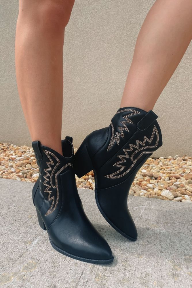 Black Zane Western Boots
